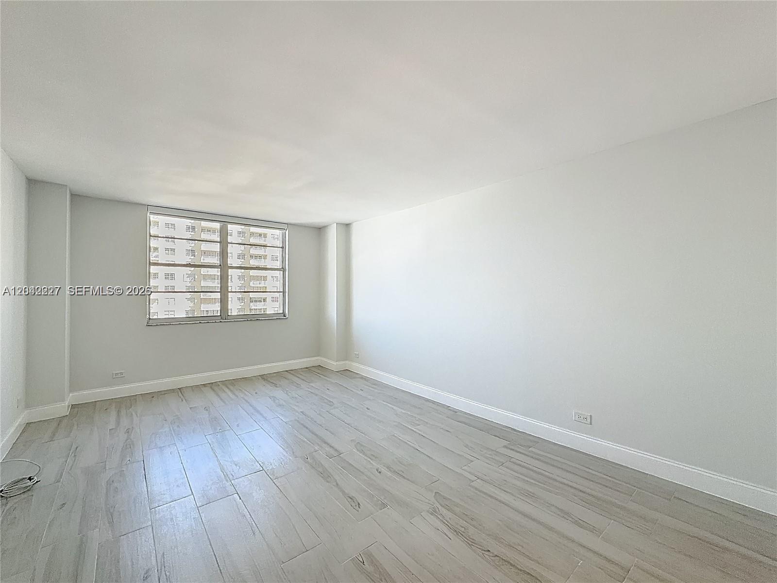 1211 2 / 2 1087 sq. ft. $ 2026-06-24 0 foto