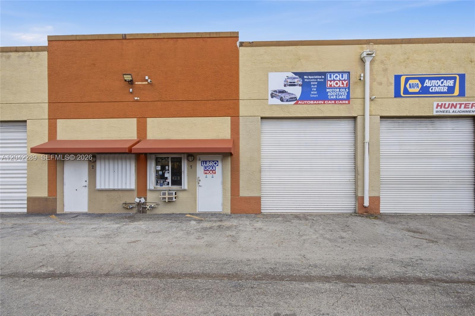   /   sq. ft. $ 2026-06-24 0 foto