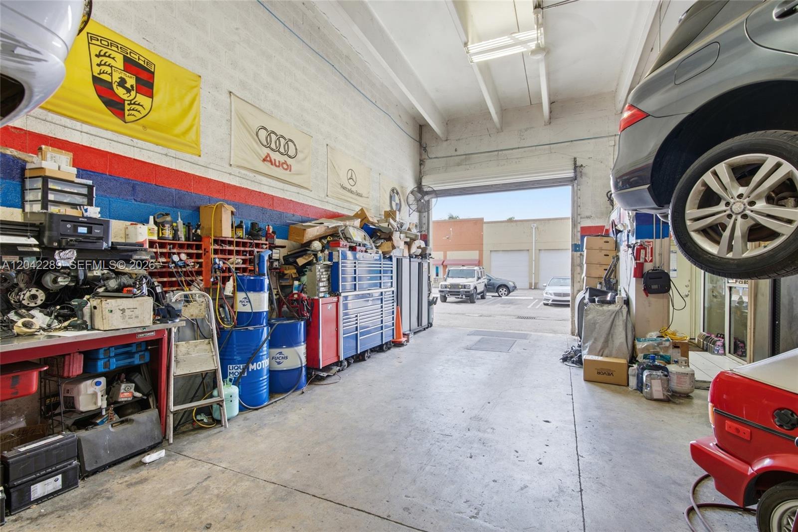   /   sq. ft. $ 2026-06-24 0 foto