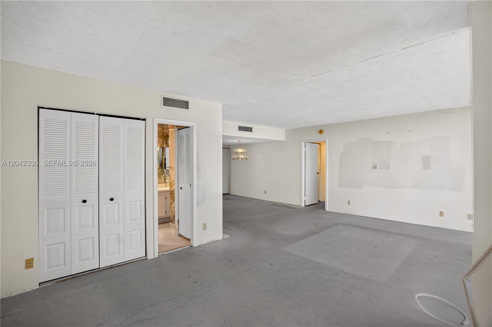 Photo of 20301 Country Club Dr #2122, Aventura, Florida, 33180 -