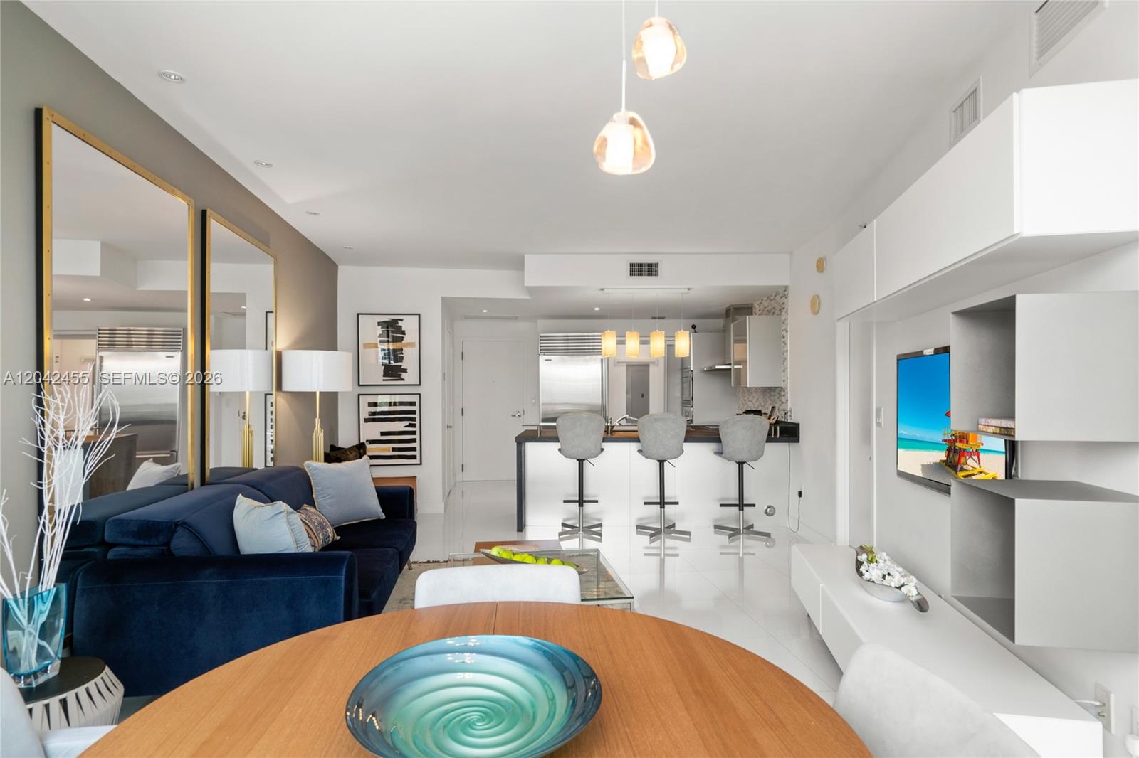 603 1 / 2 914 sq. ft. $ 2026-06-24 0 foto