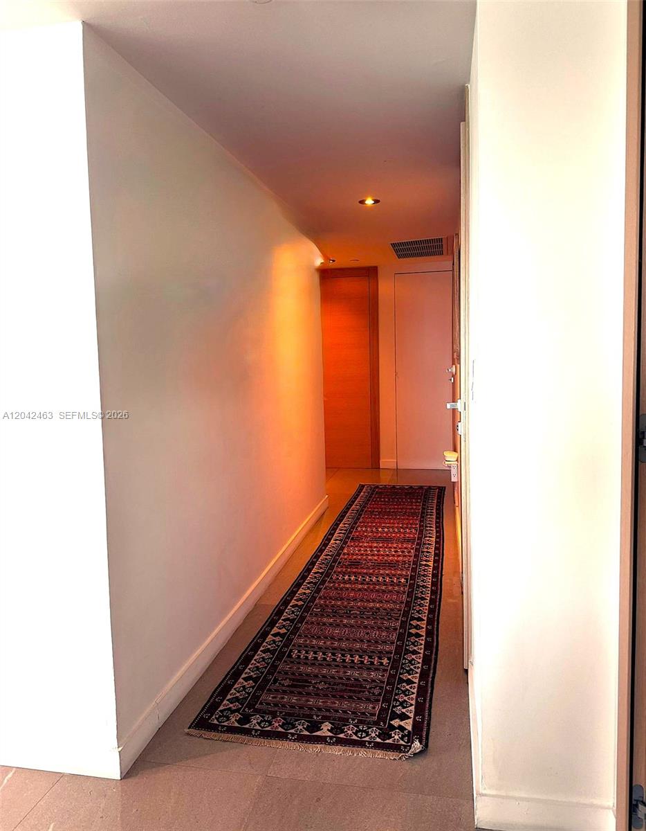 Photo of 18671 Collins Ave #1401, Sunny Isles Beach, Florida, 33160 - corredor