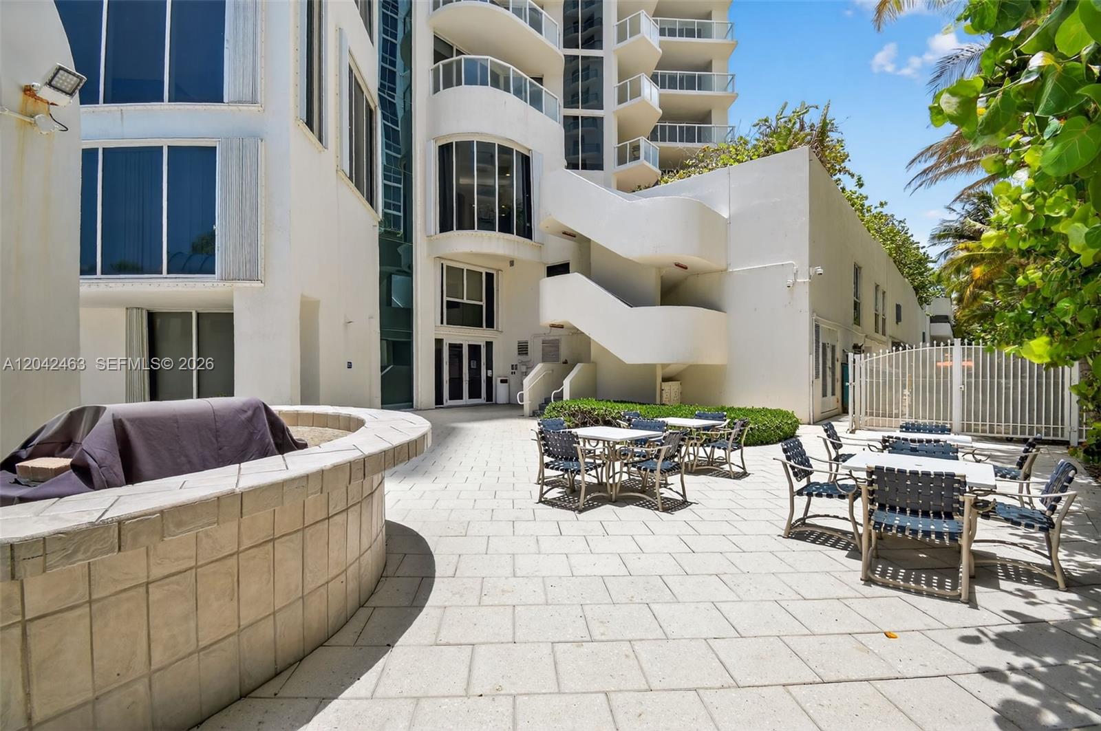 Photo of 18671 Collins Ave #1401, Sunny Isles Beach, Florida, 33160 - Bbq area
