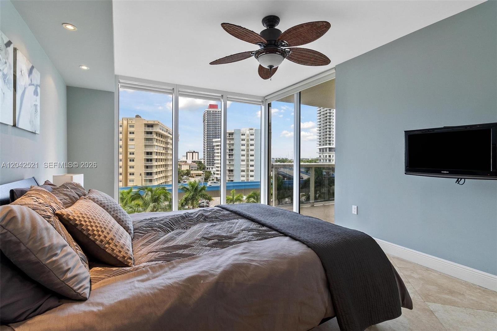 608 3 / 6 1571 sq. ft. $ 2026-06-24 0 Photo
