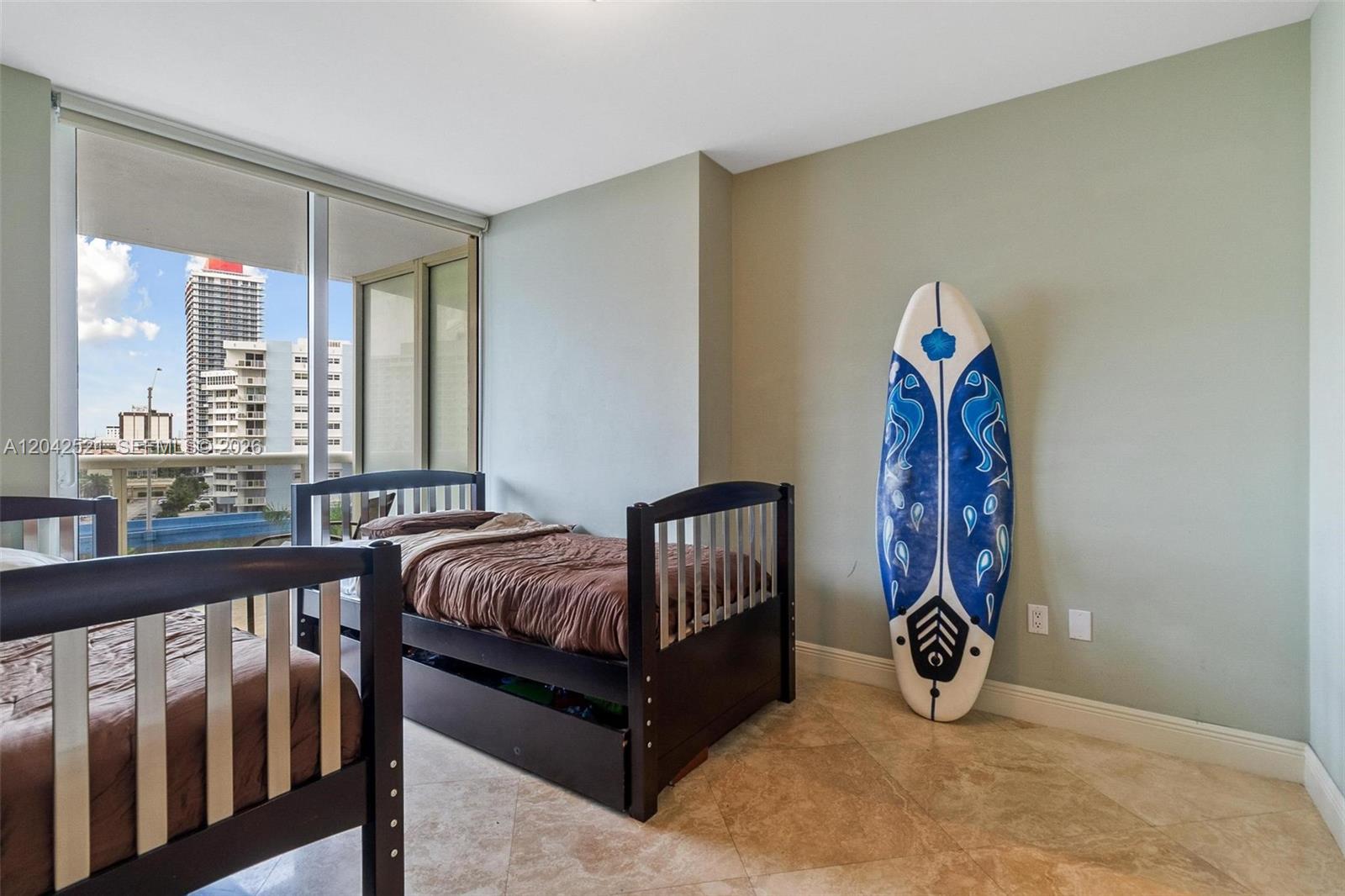 608 3 / 6 1571 sq. ft. $ 2026-06-24 0 Photo