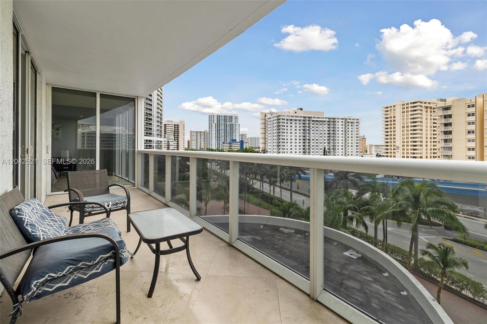 608 3 / 6 1571 sq. ft. $ 2026-06-24 0 Photo