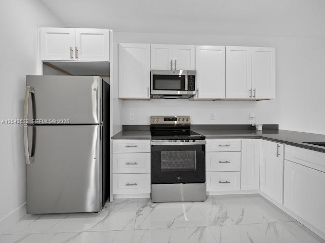   /   кв.футов $ 2026-06-24 0 Фото