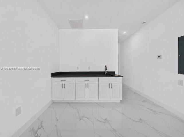   /   кв.футов $ 2026-06-24 0 Фото