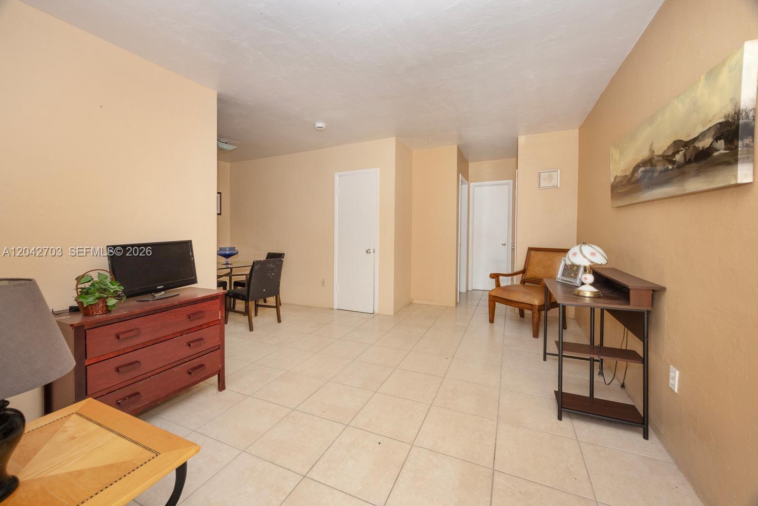   /   sq. ft. $ 2026-06-24 0 foto