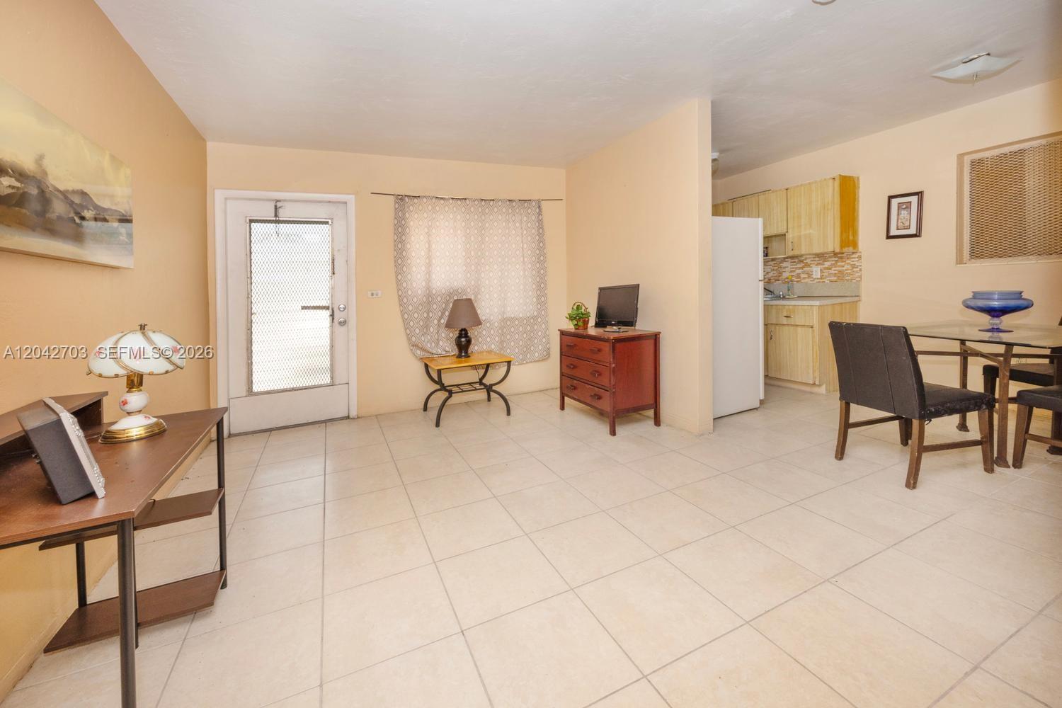  /   sq. ft. $ 2026-06-24 0 foto