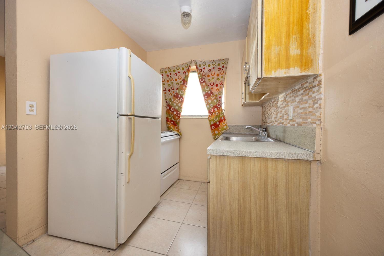   /   sq. ft. $ 2026-06-24 0 foto
