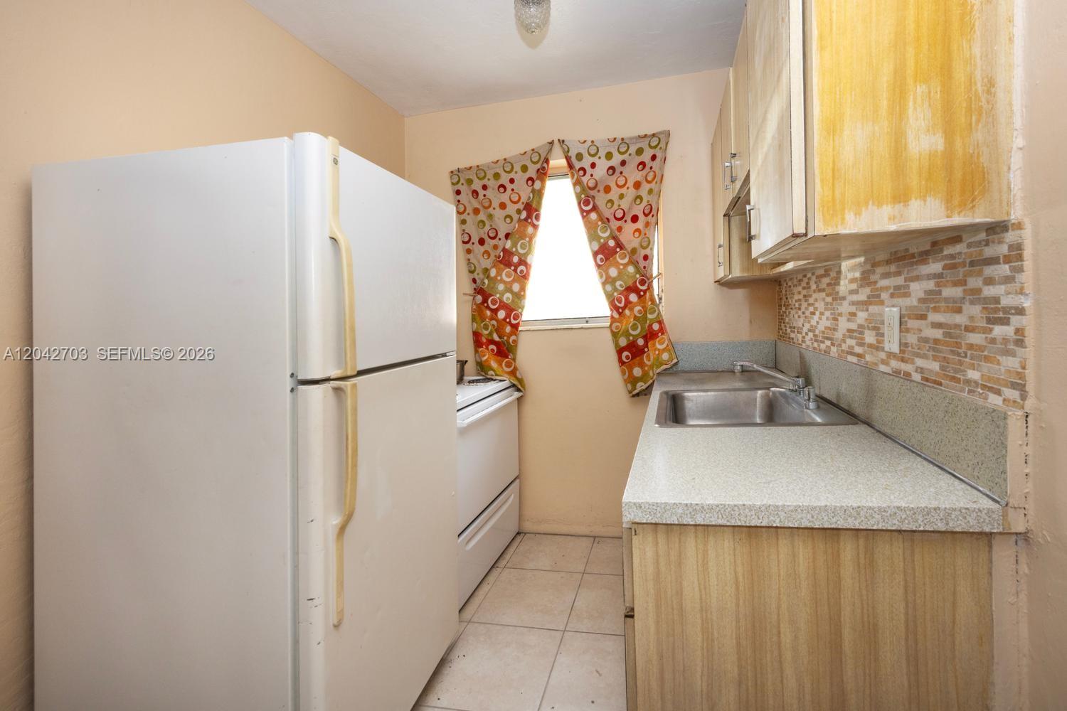   /   sq. ft. $ 2026-06-24 0 foto