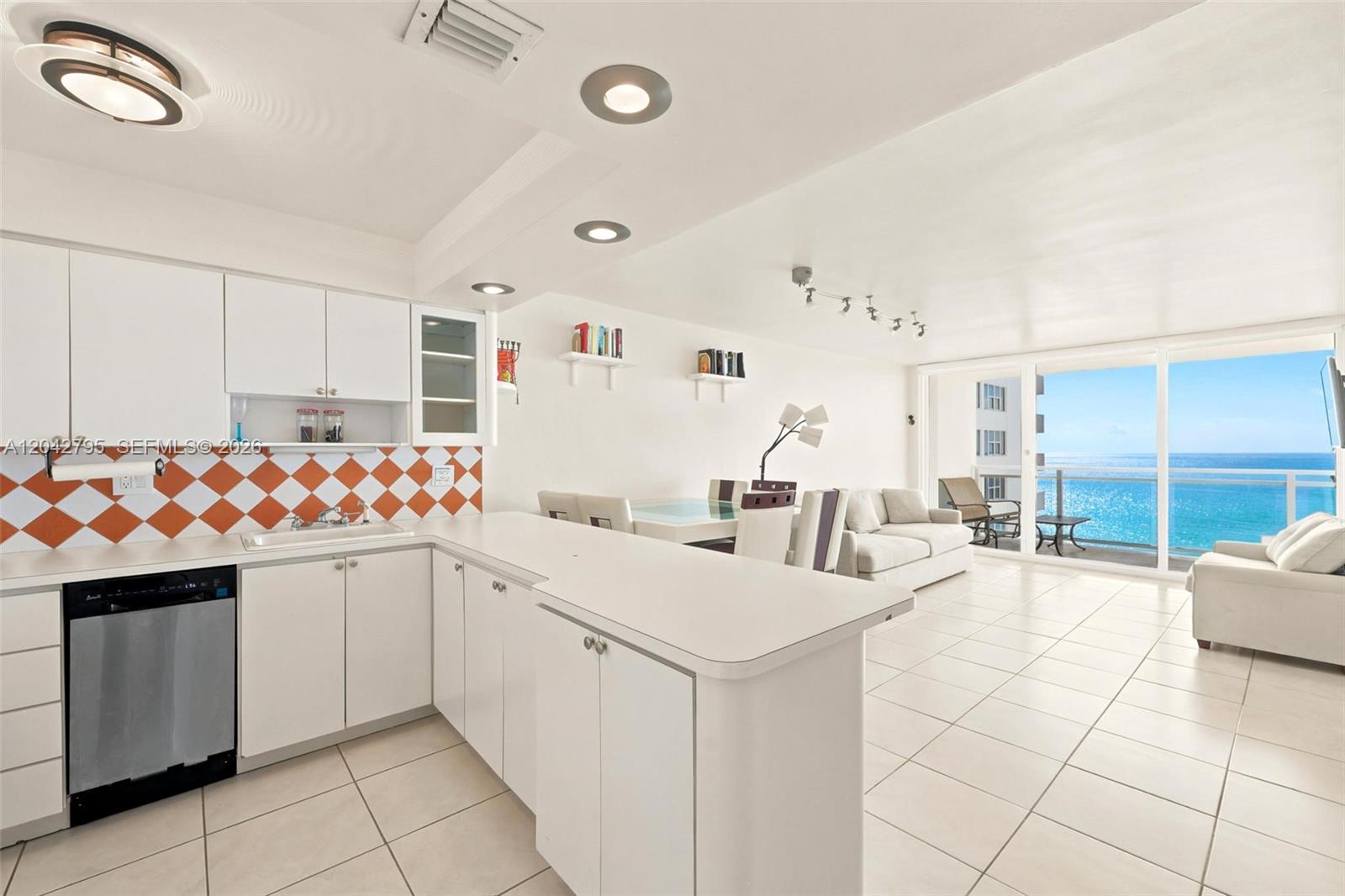 Photo of 2030 Ocean Dr  #816, Hallandale Beach, Florida, 33009 - 
