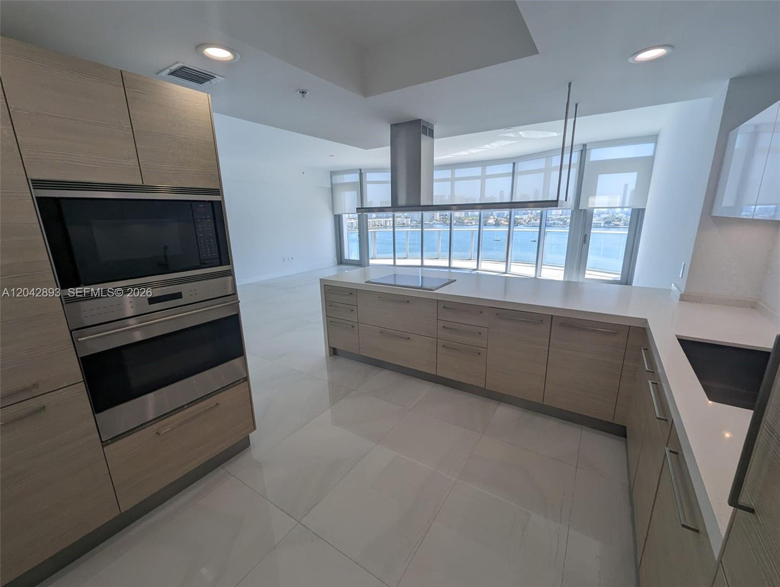 Photo of 17111 Biscayne Blvd  #1011, North Miami Beach, Florida, 33160 - 
