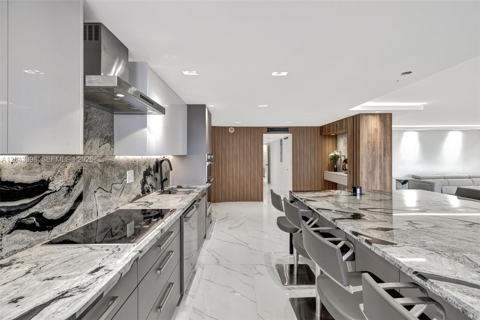 Photo of 2751 Ocean Dr #404N, Hollywood, Florida, 33019 -