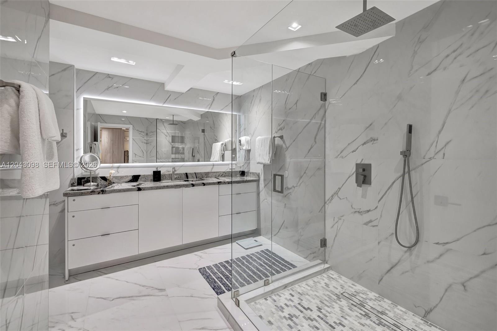 Photo of 2751 Ocean Dr #404N, Hollywood, Florida, 33019 -