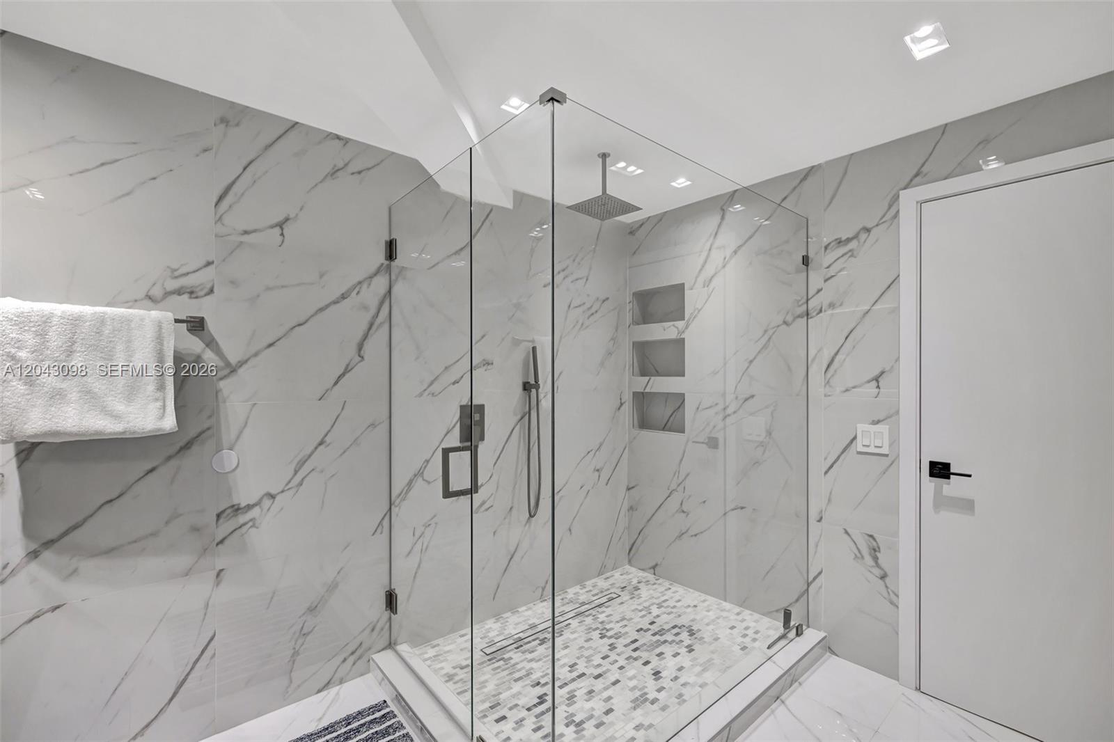 Photo of 2751 Ocean Dr #404N, Hollywood, Florida, 33019 -