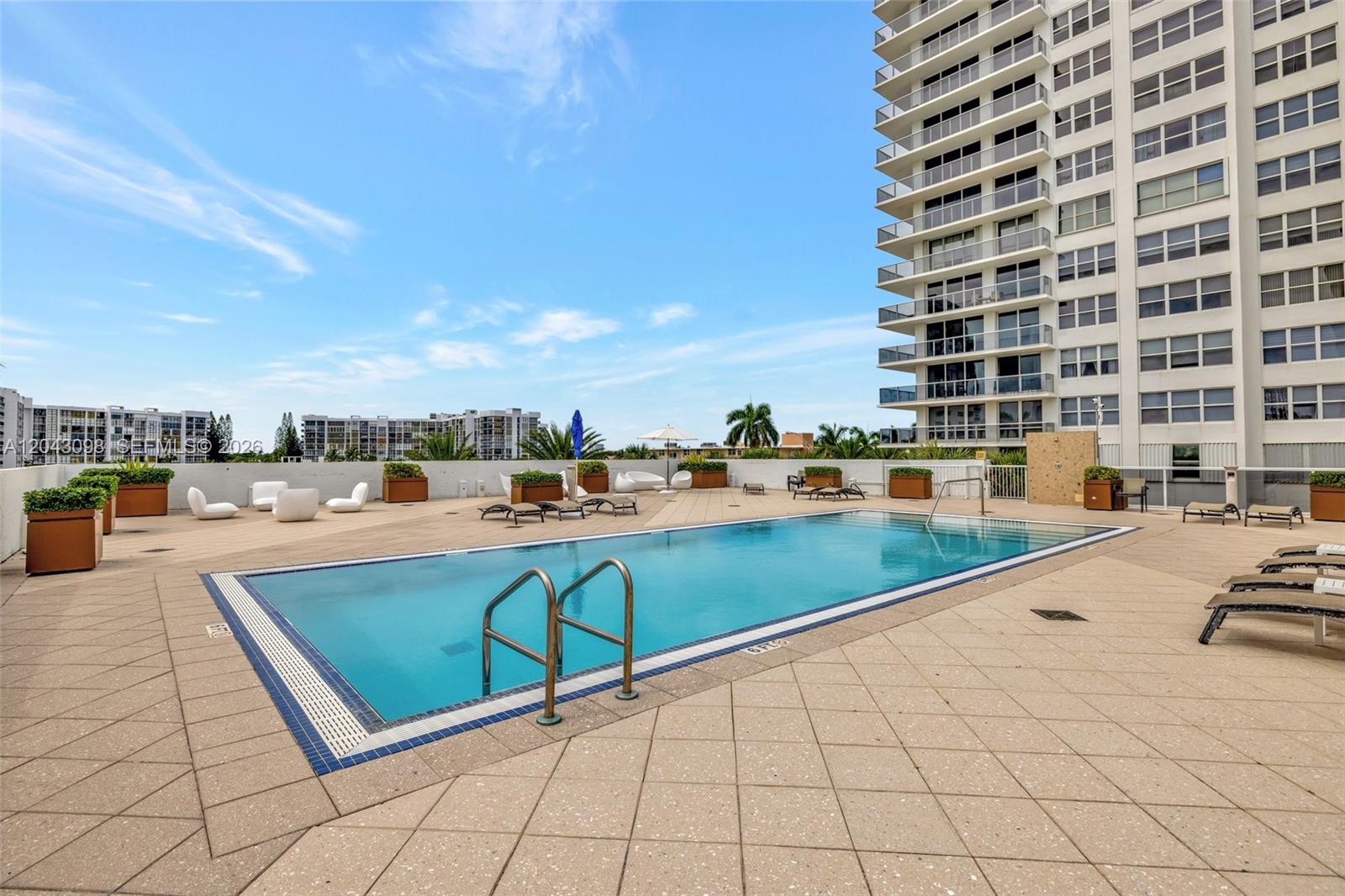 Photo of 2751 Ocean Dr #404N, Hollywood, Florida, 33019 -