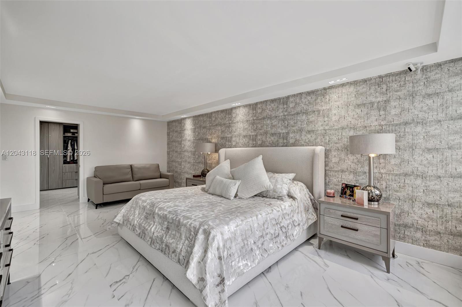 Photo of 2751 Ocean Dr #404N, Hollywood, Florida, 33019 -