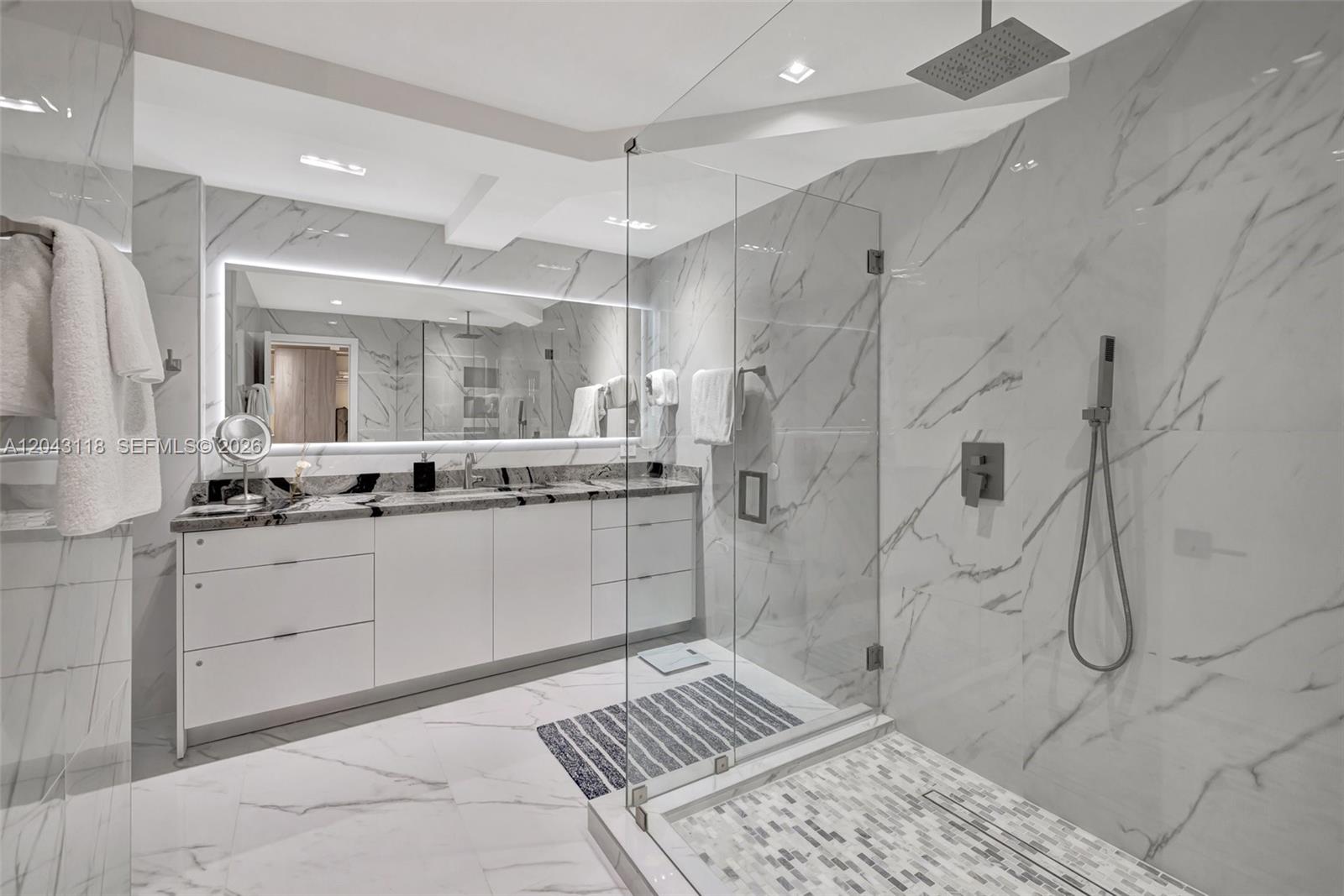 Photo of 2751 Ocean Dr #404N, Hollywood, Florida, 33019 -