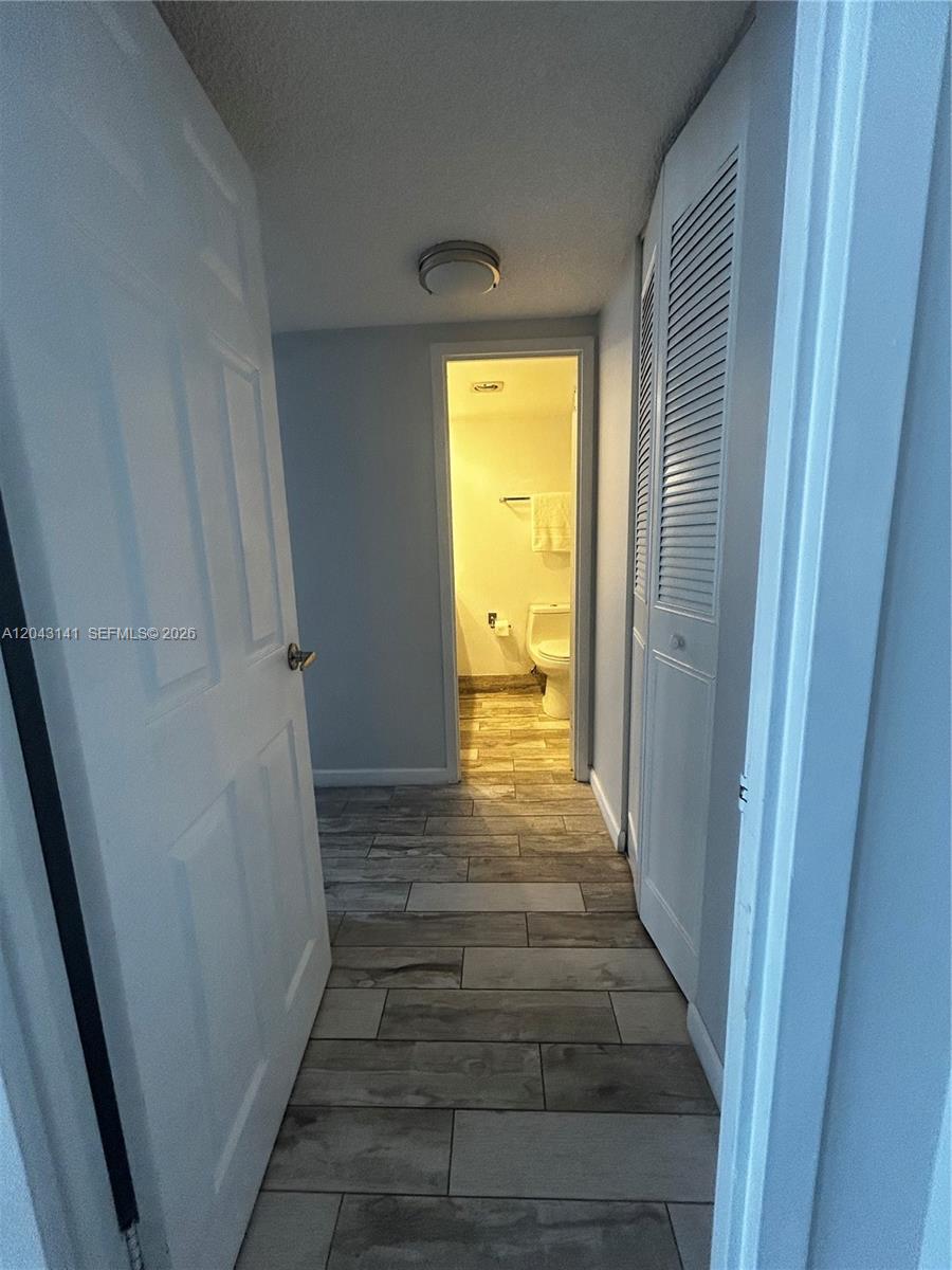 1607 1 / 2 943 sq. ft. $ 2026-06-25 0 foto