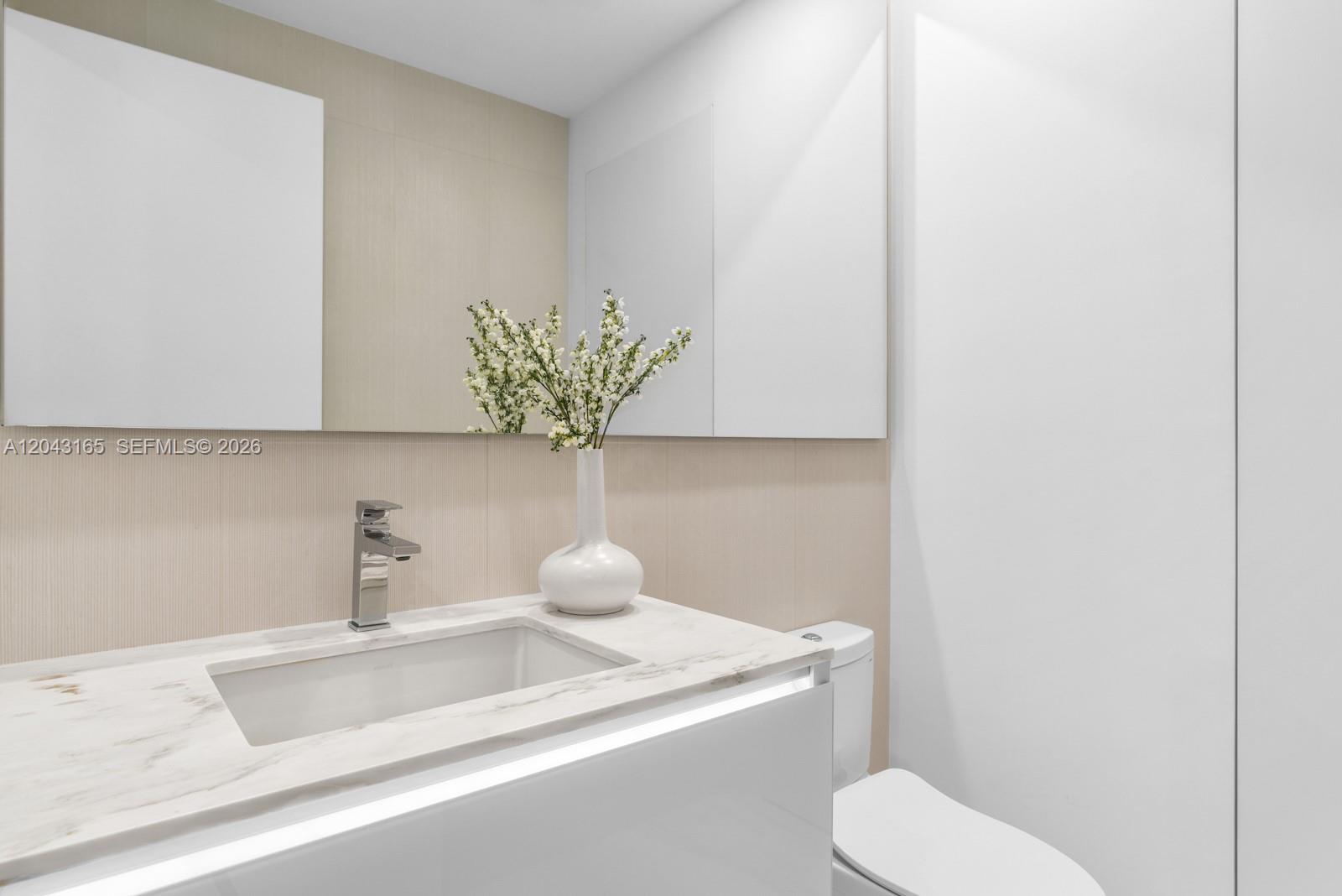 PH5002 5 / 5 8081 sq. ft. $ 2026-06-25 0 Photo