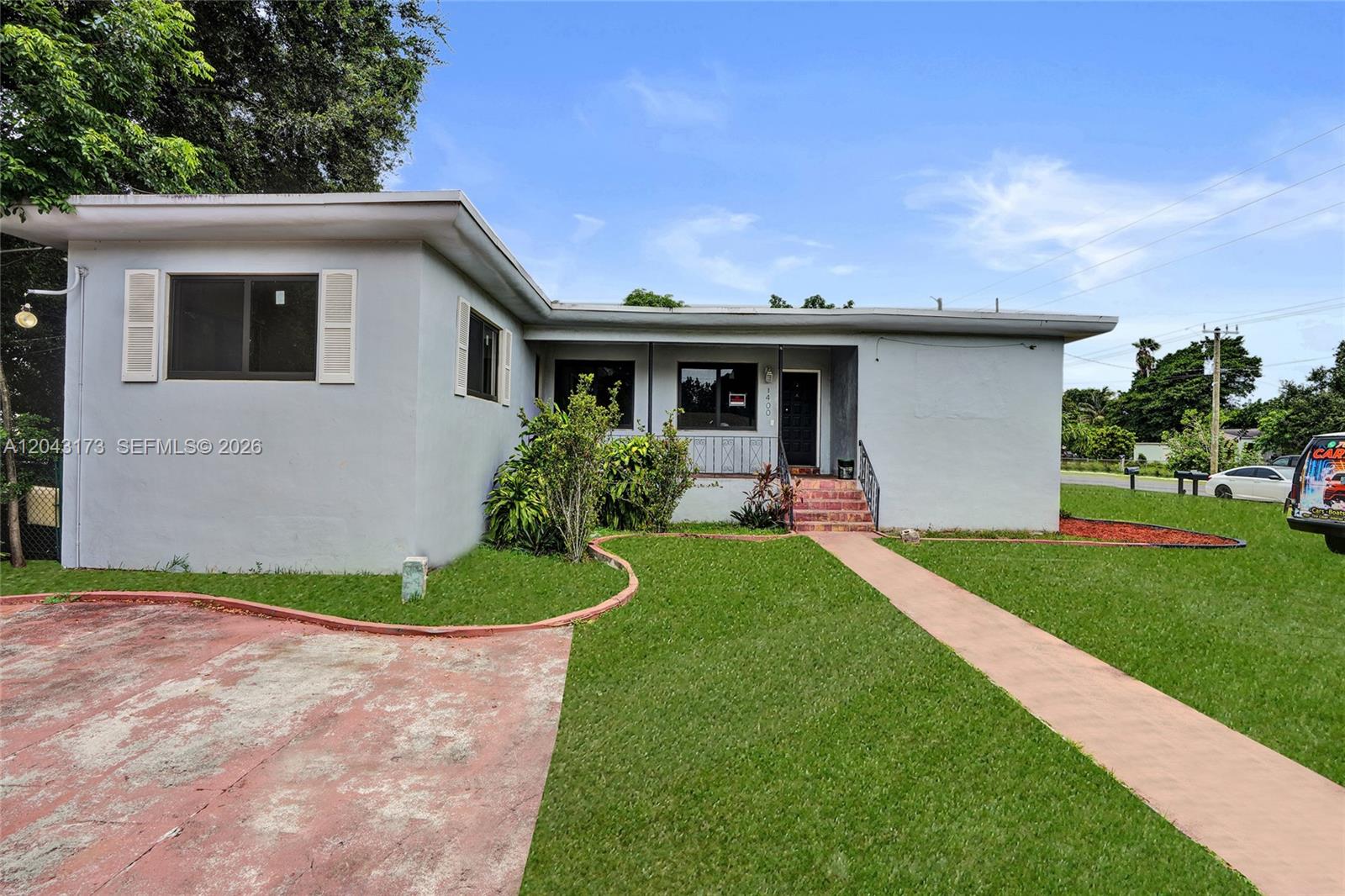 Ver detalles / 2563 sq. ft. $ 2026-06-25 0 foto