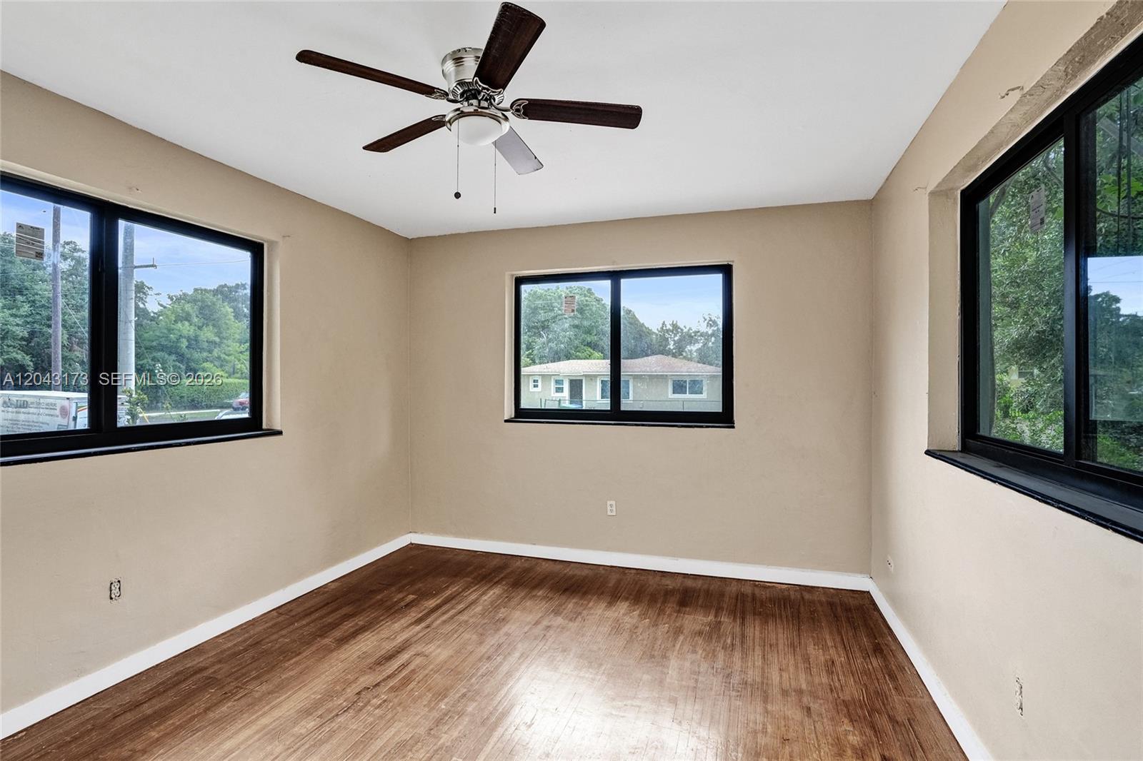 Ver detalles / 2563 sq. ft. $ 2026-06-25 0 foto