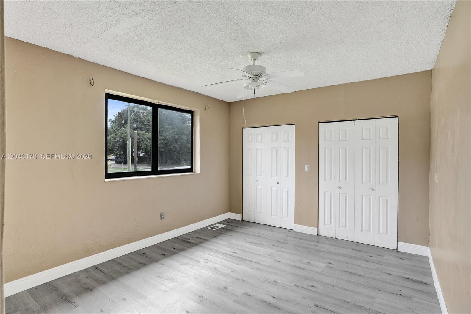 Ver detalles / 2563 sq. ft. $ 2026-06-25 0 foto