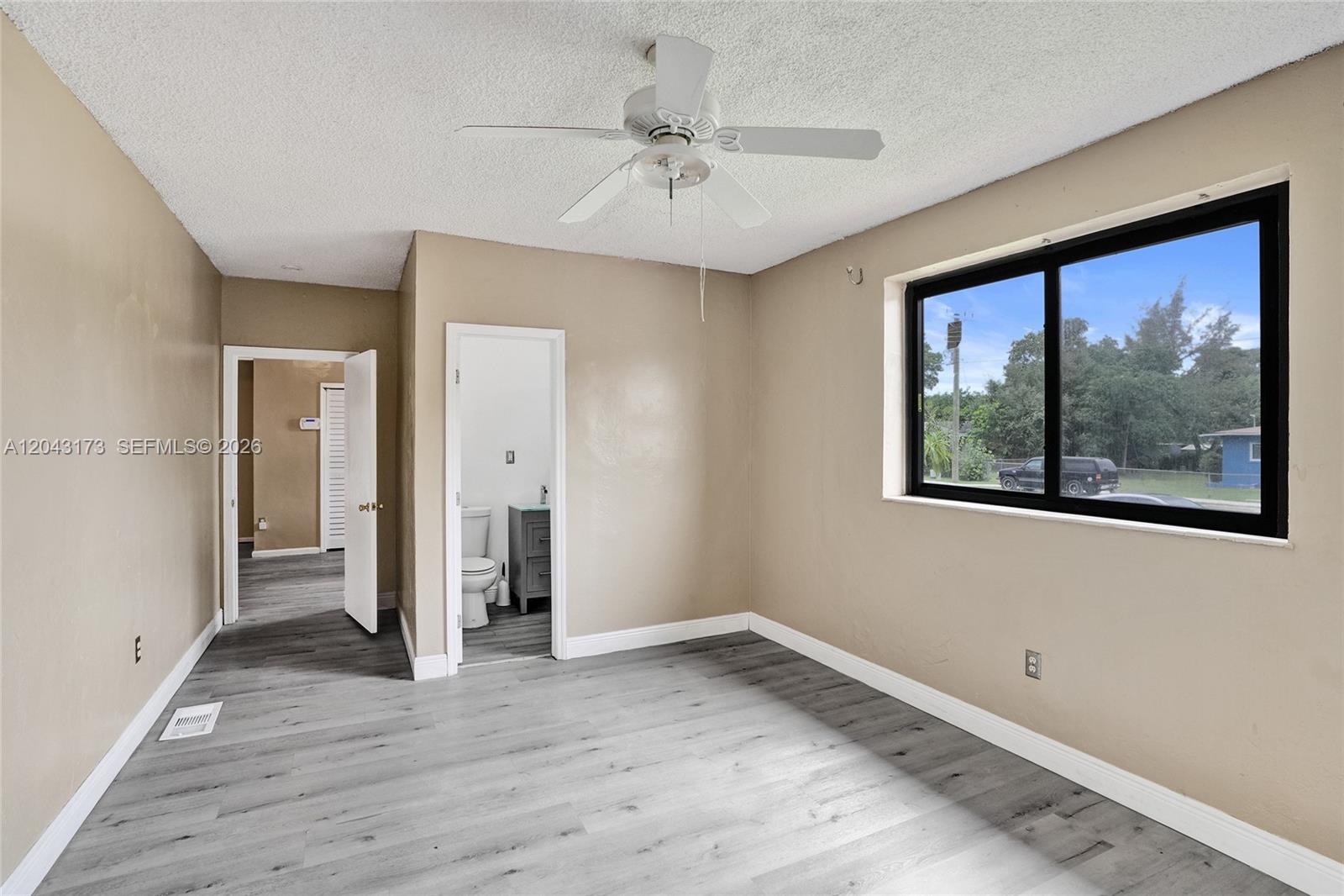 Ver detalles / 2563 sq. ft. $ 2026-06-25 0 foto