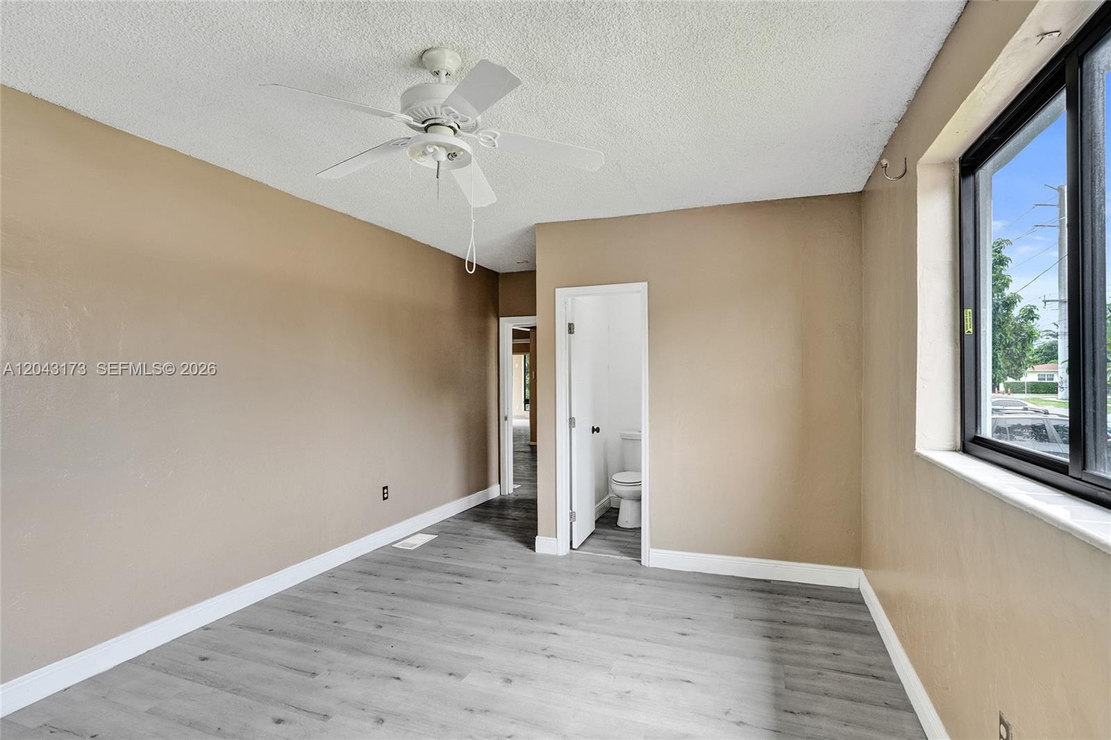 Ver detalles / 2563 sq. ft. $ 2026-06-25 0 foto