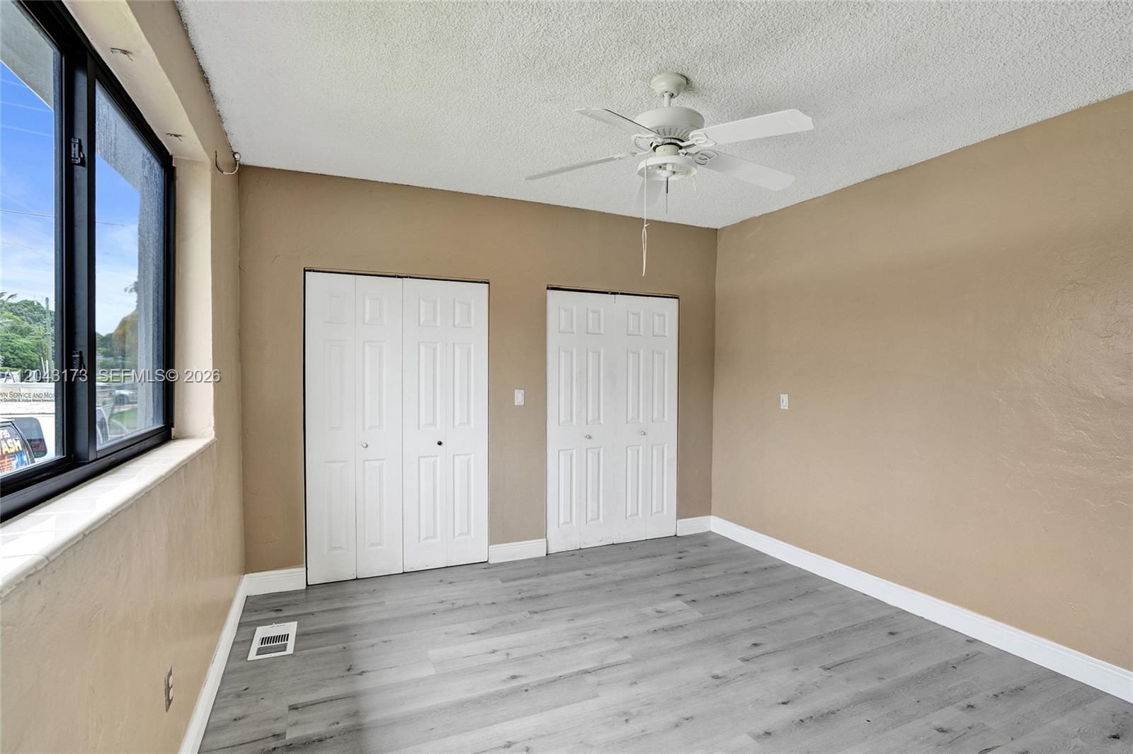 Ver detalles / 2563 sq. ft. $ 2026-06-25 0 foto
