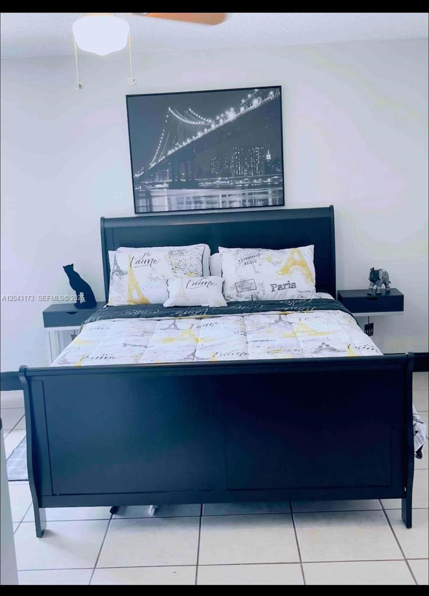 Ver detalles / 2563 sq. ft. $ 2026-06-25 0 foto