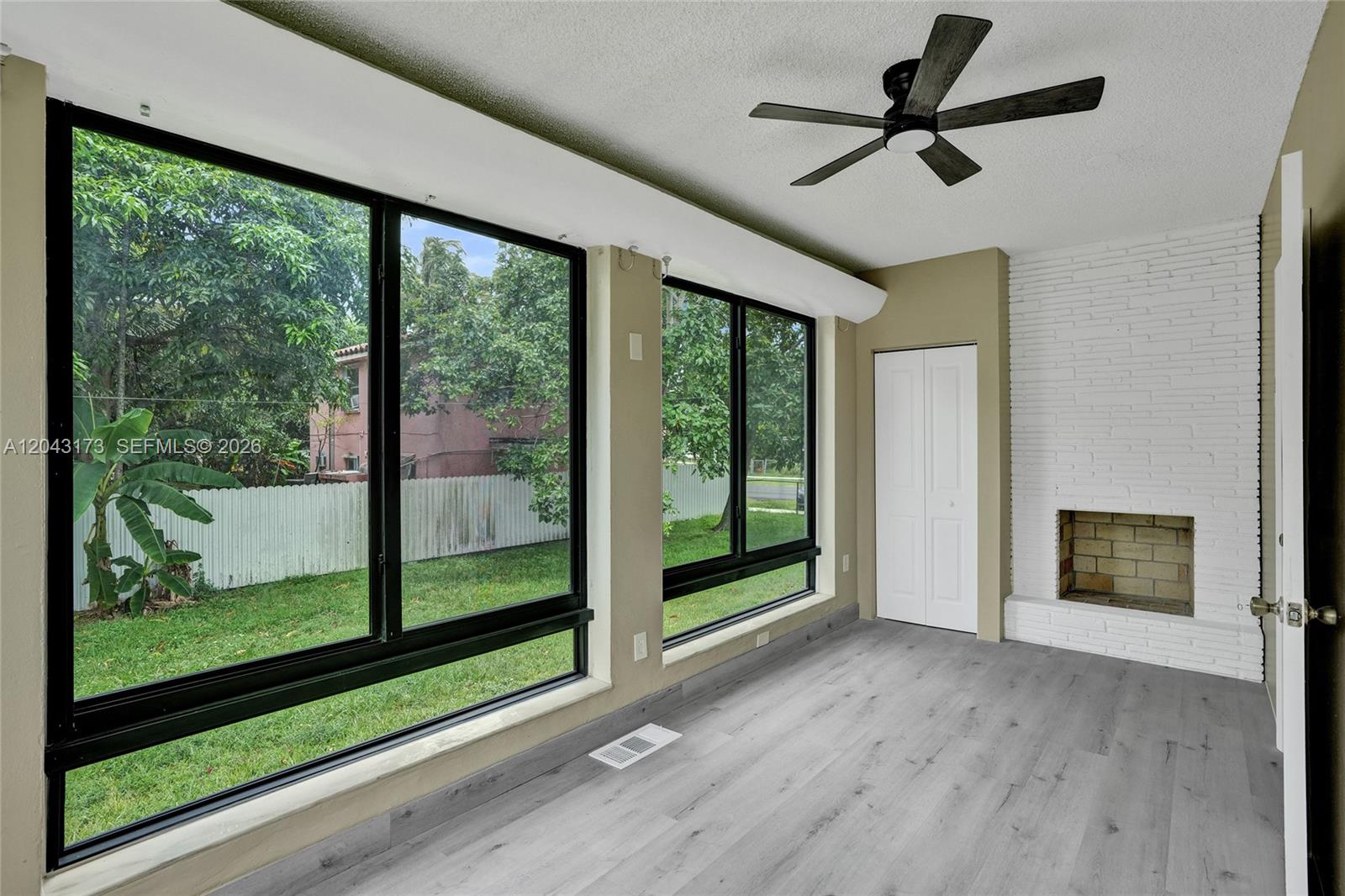 Ver detalles / 2563 sq. ft. $ 2026-06-25 0 foto