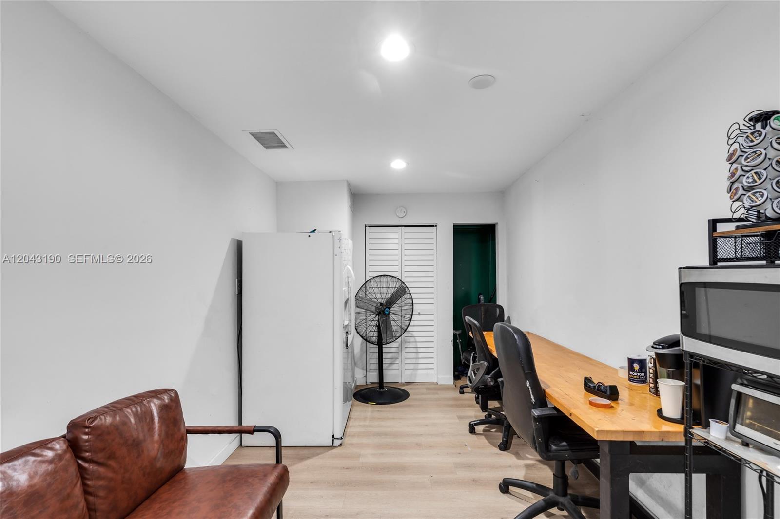   /   sq. ft. $ 2026-06-25 0 Photo