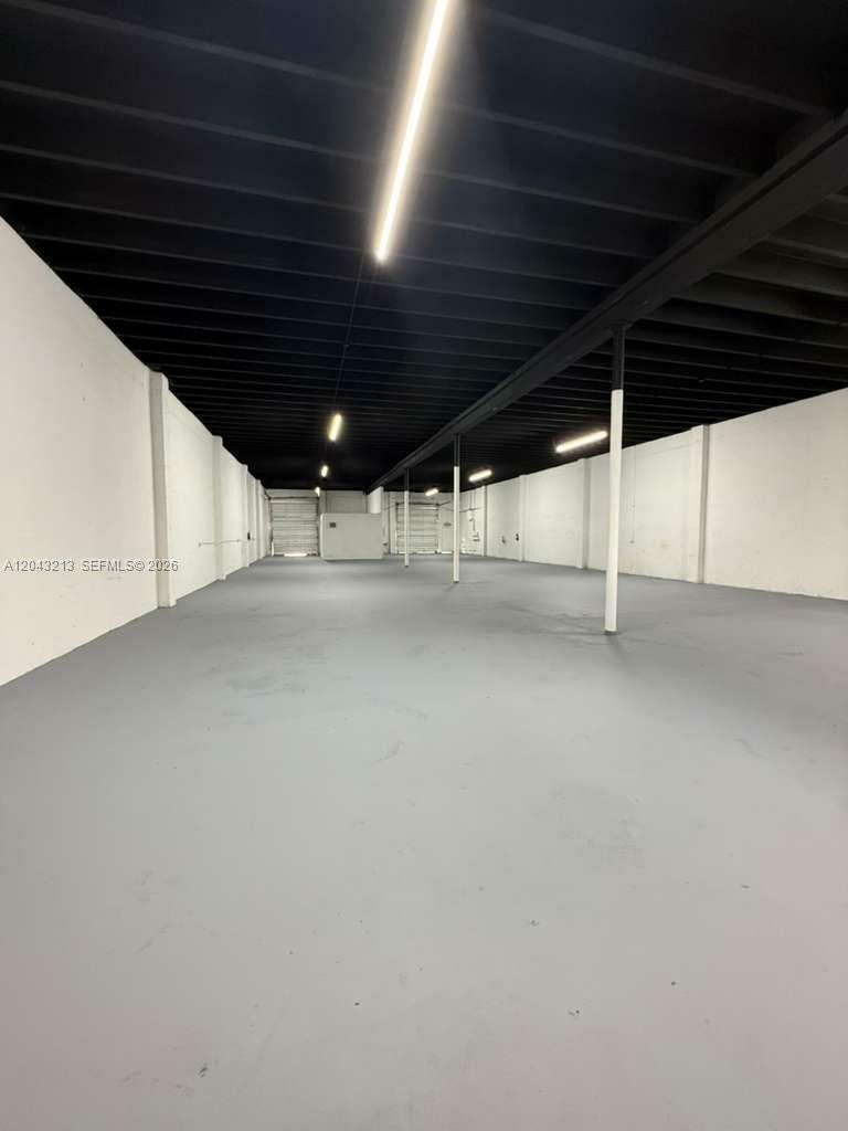   /   кв.футов $ 2026-06-25 0 Фото