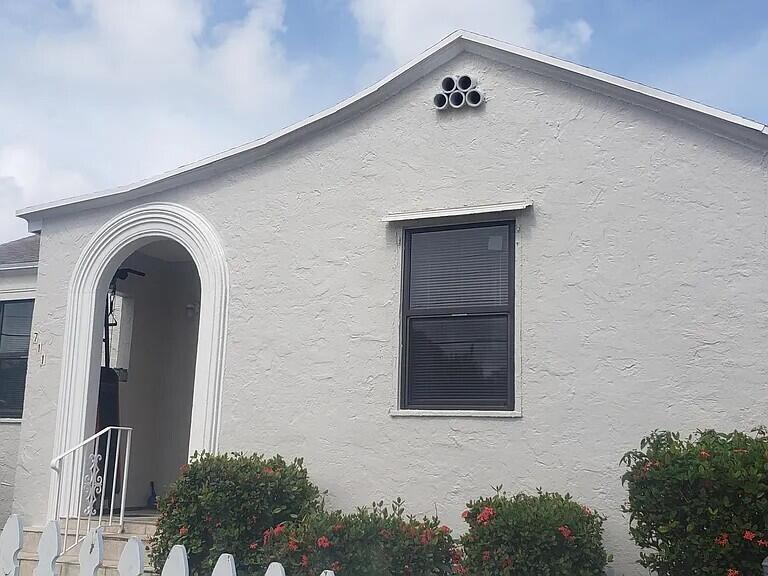   / 0 1261 sq. ft. $ 2026-06-26 0 foto