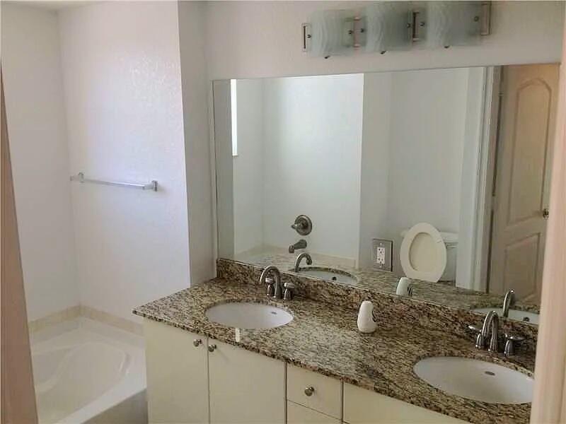 Photo of 1830 Radius #526, Hollywood, Florida, 33020 - 1000131177