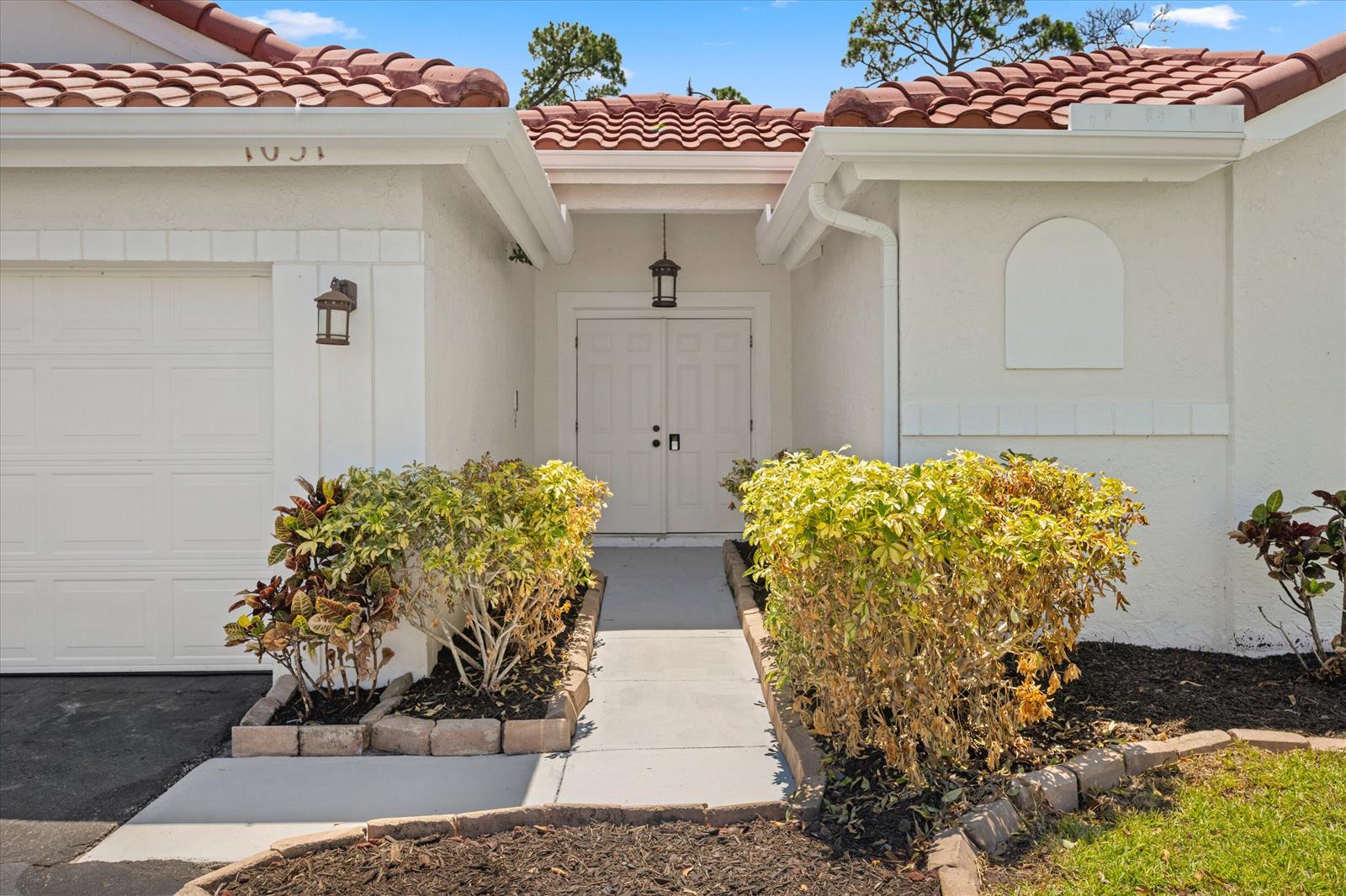 Ver detalles 1051 3 / 2 1426 sq. ft. $ 2026-07-10 0 foto