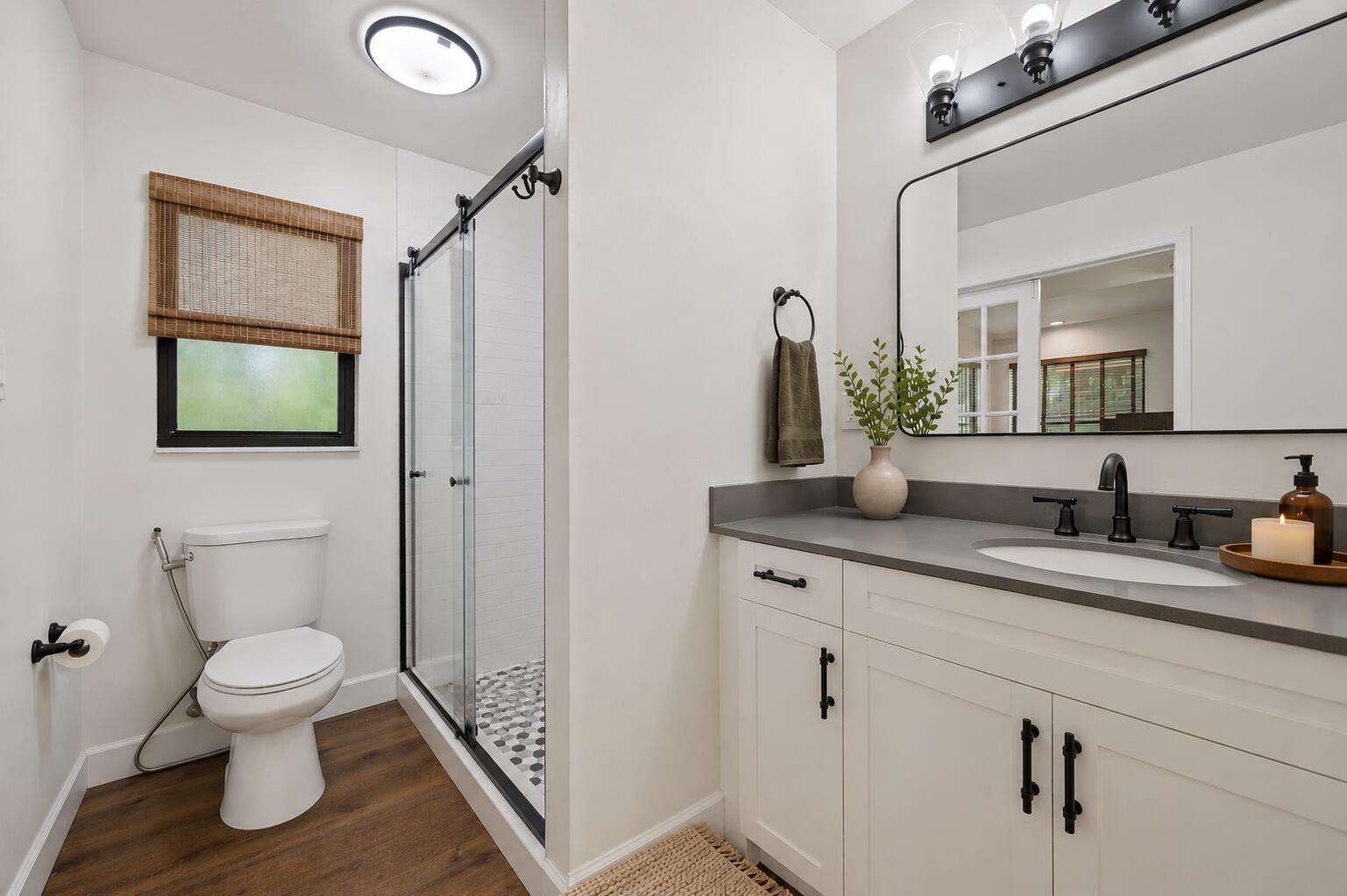 Ver detalles 1051 3 / 2 1426 sq. ft. $ 2026-07-10 0 foto