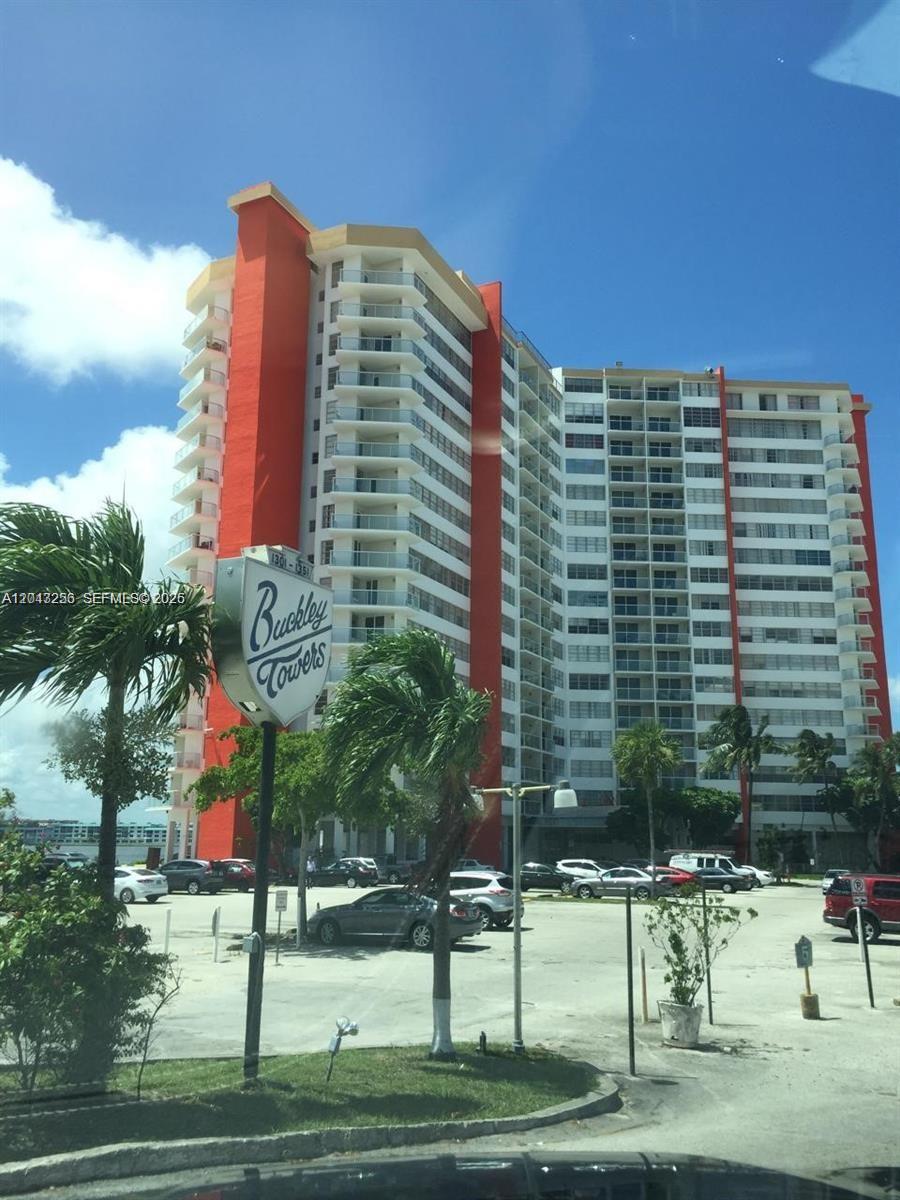 701W 1 / 1 801 sq. ft. $ 2026-06-25 0 foto