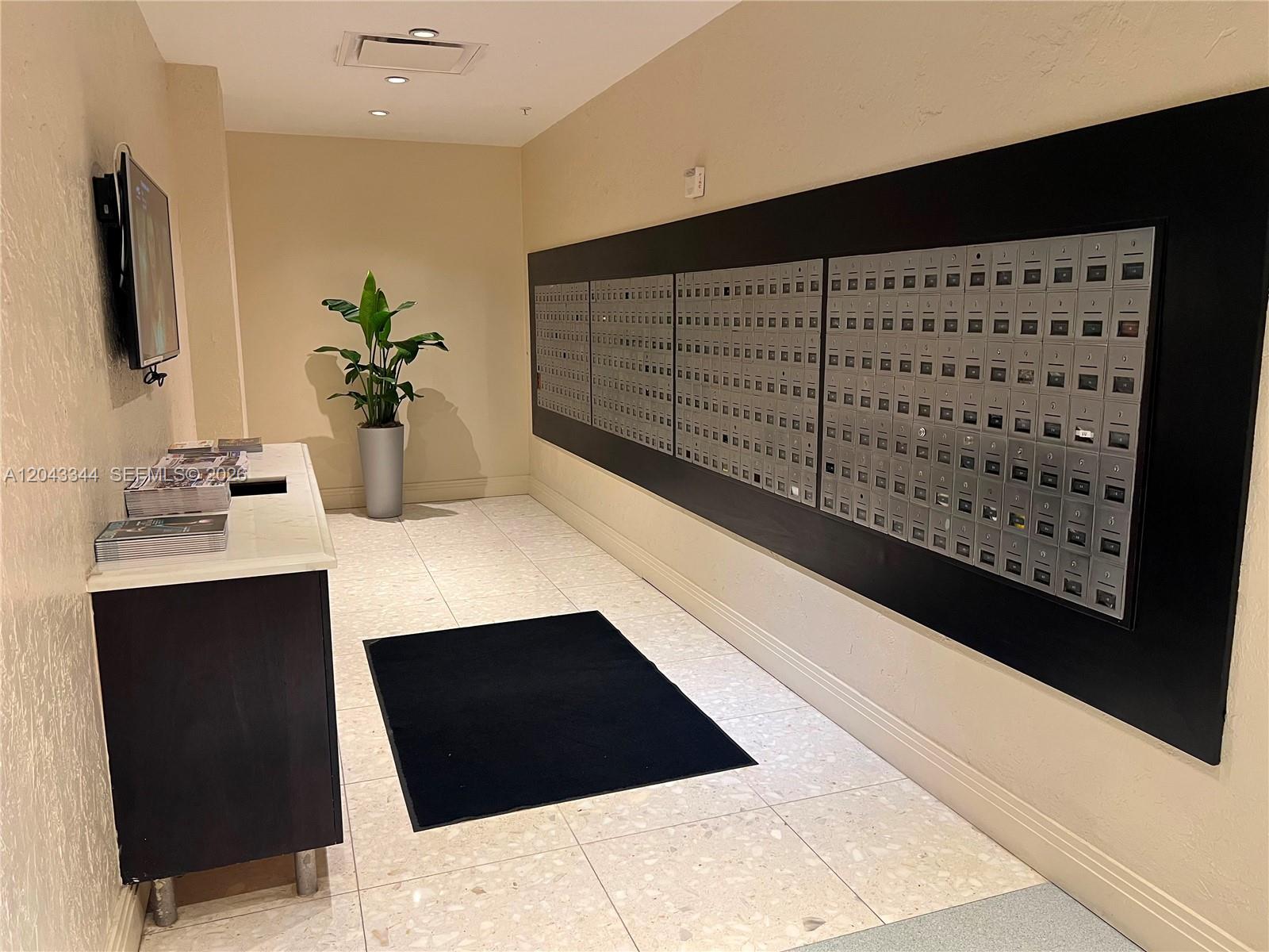 Photo of 3801 Ocean Dr  #11M, Hollywood, Florida, 33019 - 