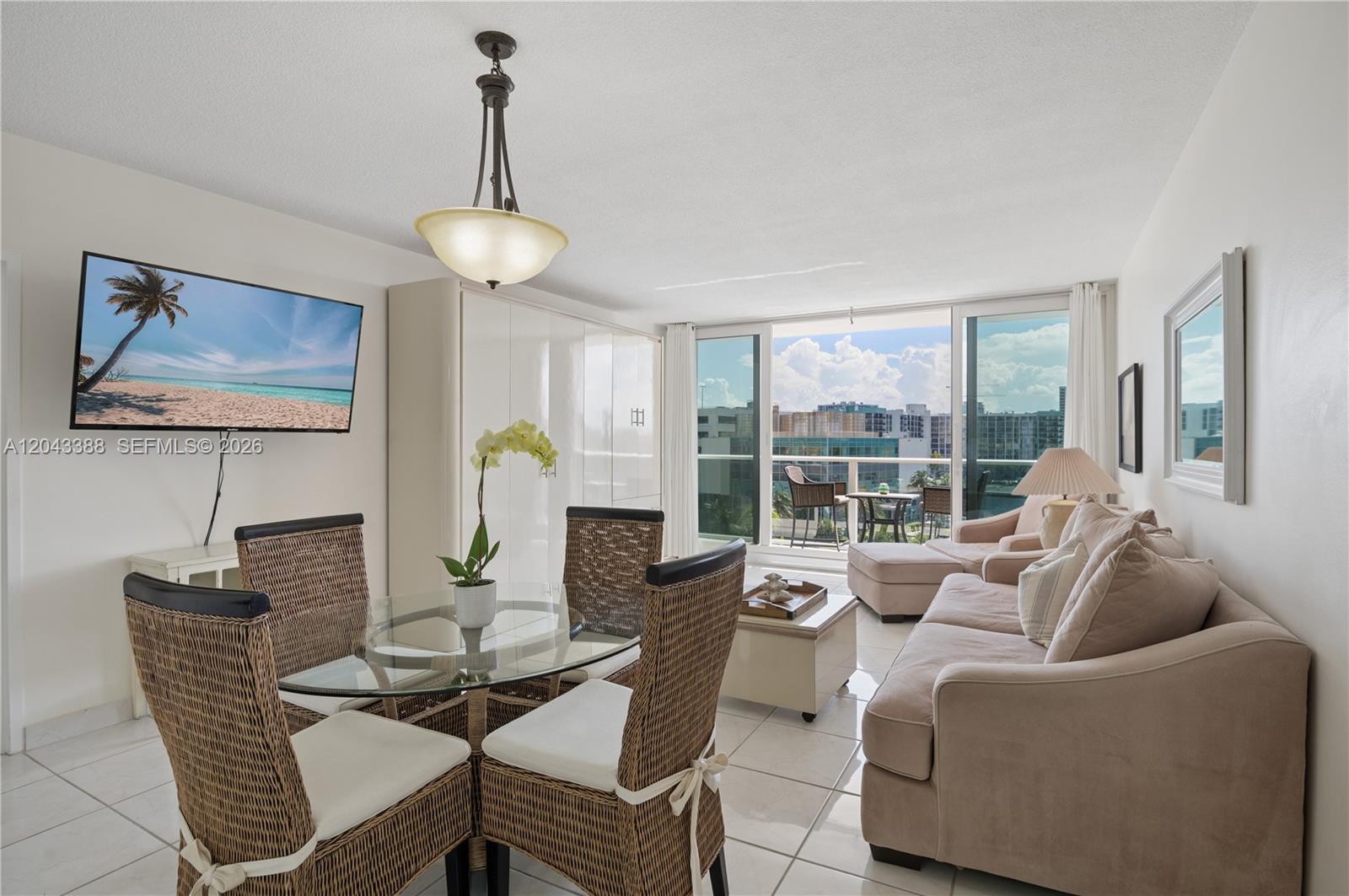Photo of 3505 OCEAN DR  #604, Hollywood, Florida, 33019 - 