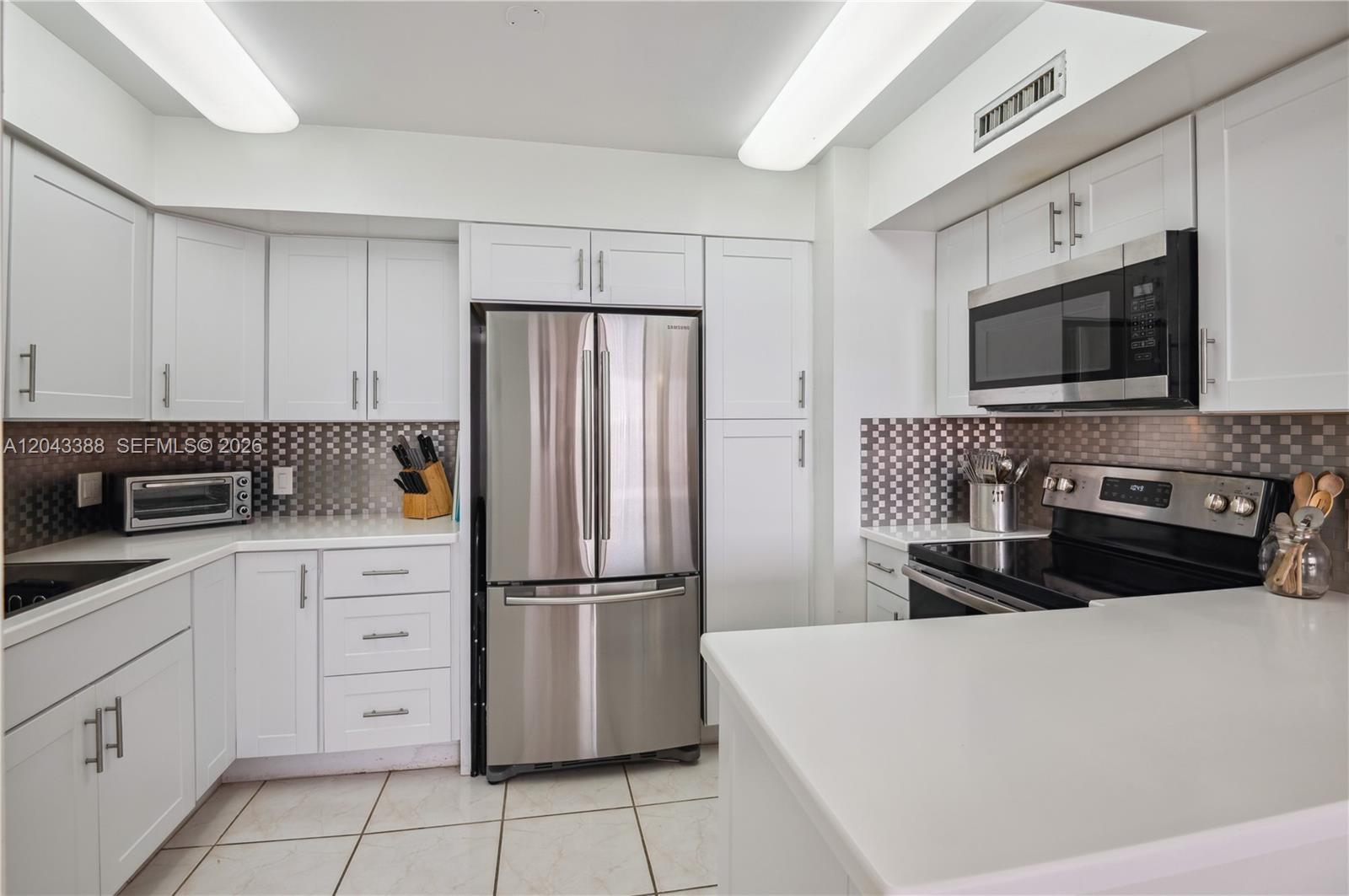 Photo of 3505 OCEAN DR  #604, Hollywood, Florida, 33019 - 