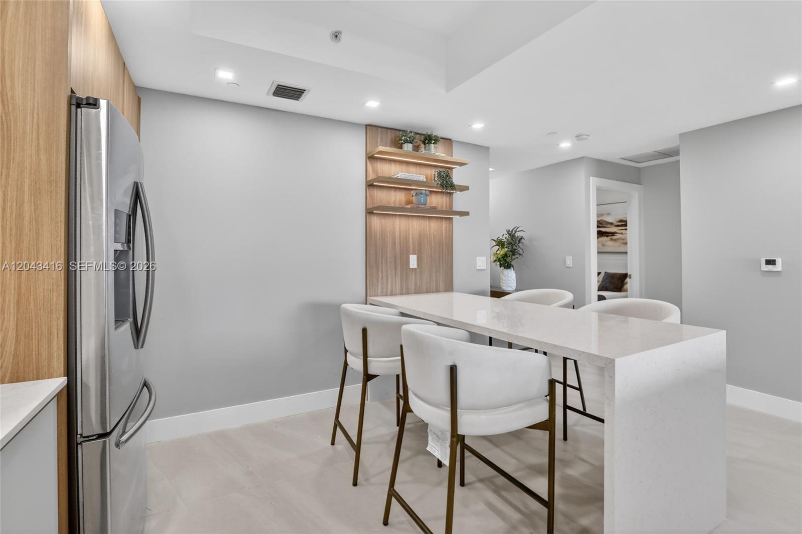 Photo of 3330 190th St  #718, Aventura, Florida, 33180 - 