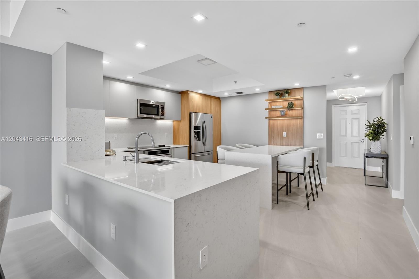Photo of 3330 190th St  #718, Aventura, Florida, 33180 - 