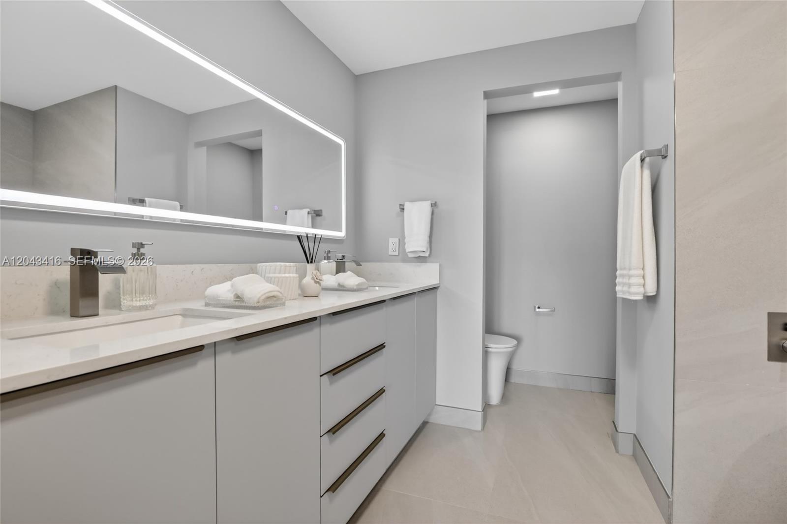 Photo of 3330 190th St  #718, Aventura, Florida, 33180 - 