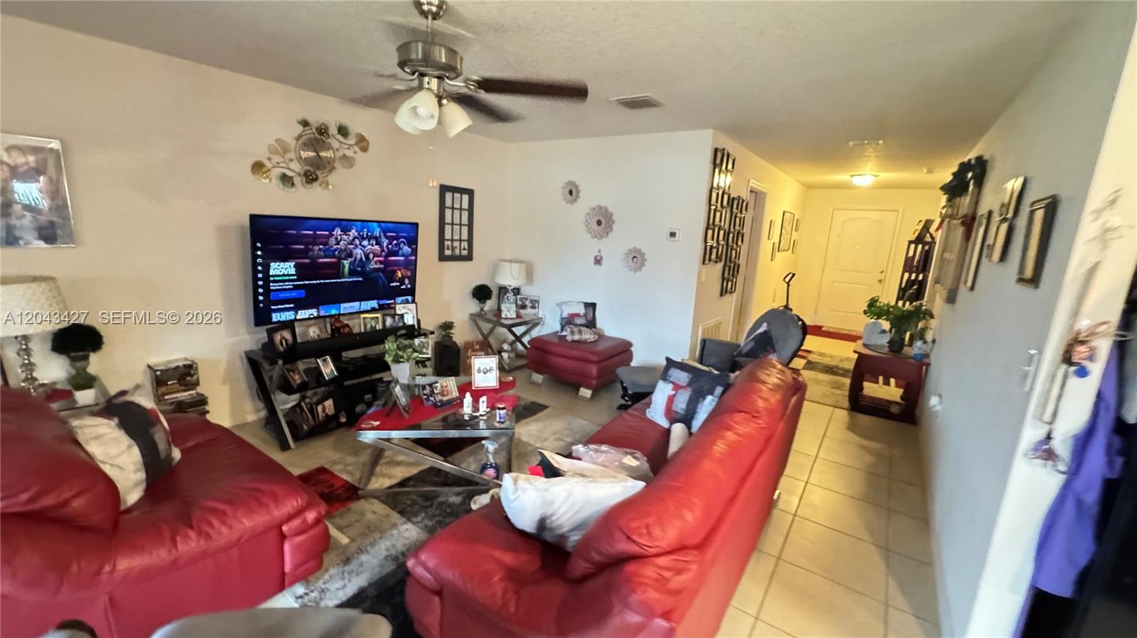 1012 3 / 2 1401 sq. ft. $ 2026-06-25 0 foto