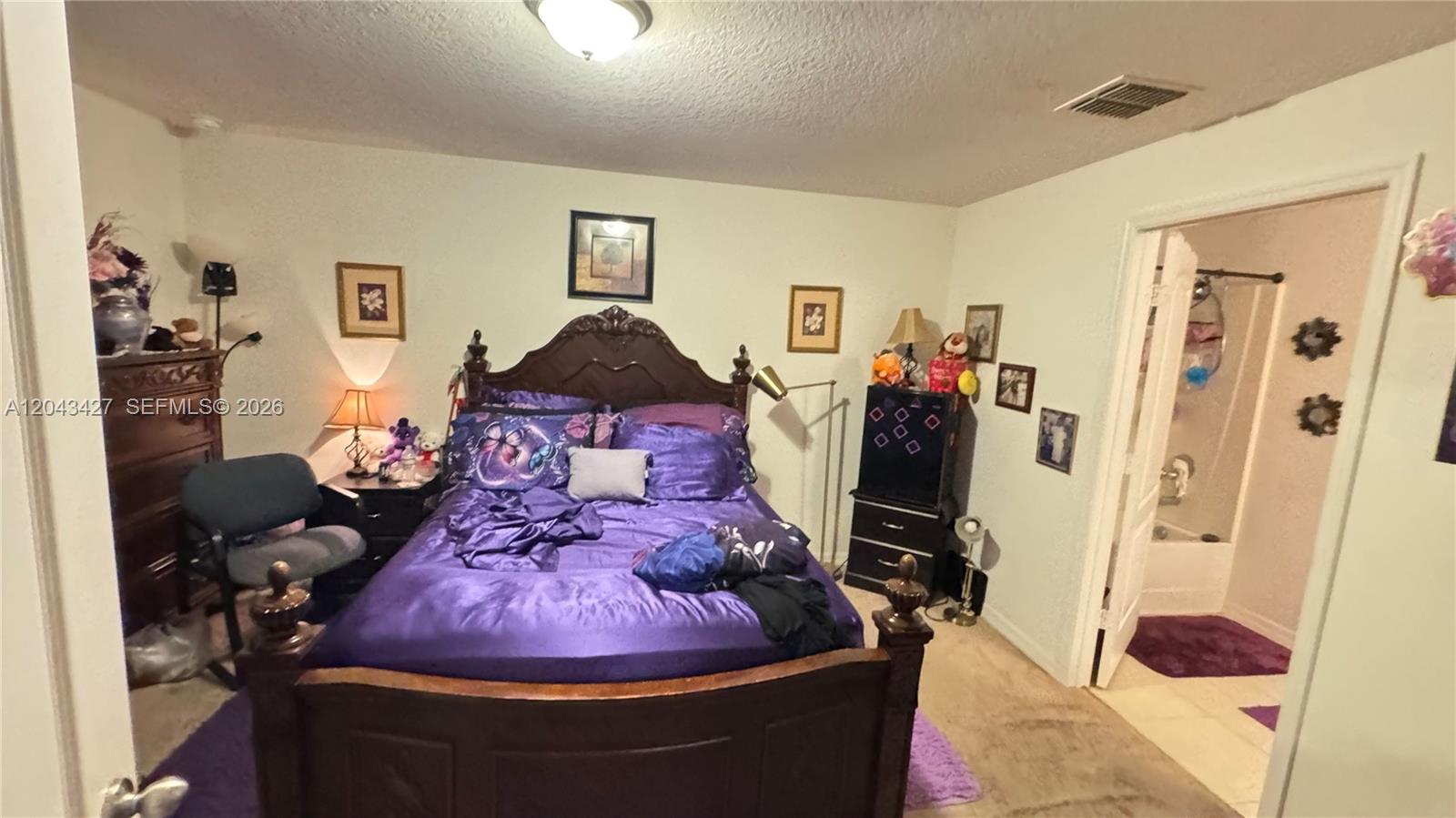 1012 3 / 2 1401 sq. ft. $ 2026-06-25 0 foto