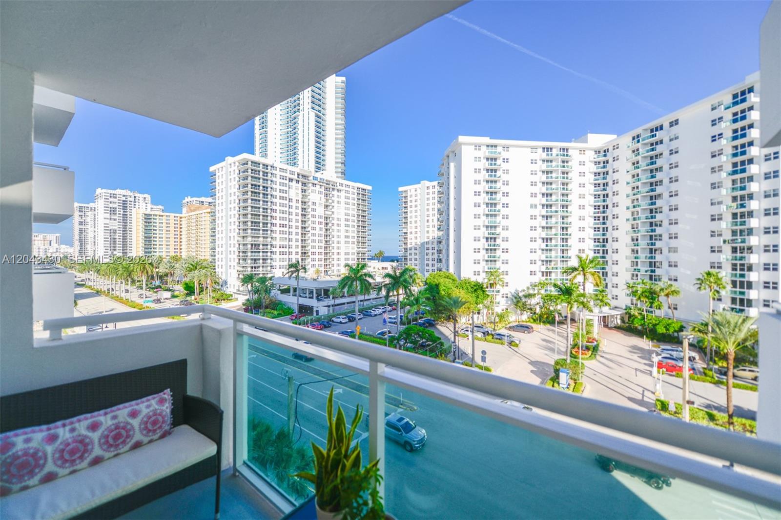 Photo of 3000 Ocean Dr  #514, Hollywood, Florida, 33019 - 
